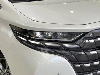 2025 Toyota ALPHARD — миниатюра 13