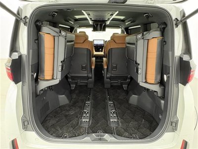 صورة مصغرة 28 لـ 2024 Toyota VELLFIRE