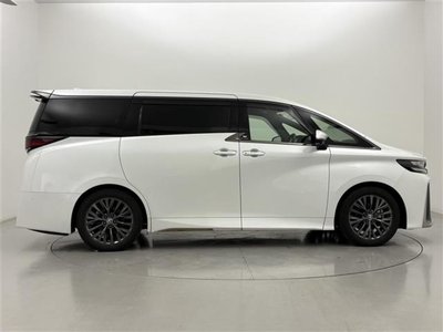 صورة مصغرة 35 لـ 2024 Toyota VELLFIRE