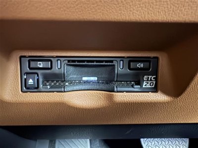 صورة 8 لـ 2024 Toyota VELLFIRE