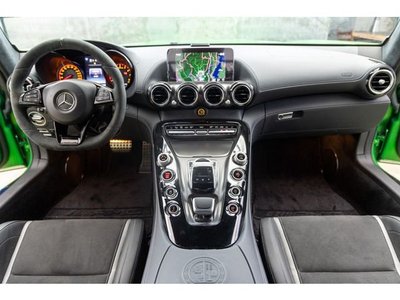 MERCEDES-BENZ GT AMG - 2