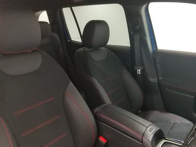 MERCEDES-BENZ GLB - 4