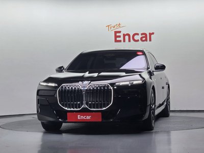 BMW 7 SERIES - 2