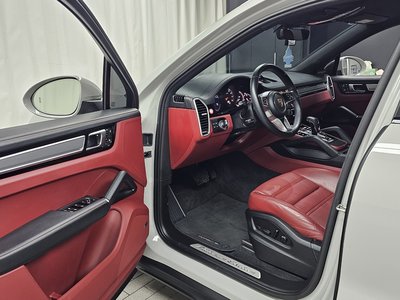 2023 Porsche CAYENNE 照片 10