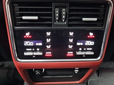 2023 Porsche CAYENNE 缩略图 18