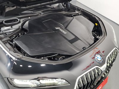 BMW I7 - 7