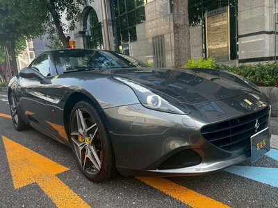 FERRARI CALIFORNIA T