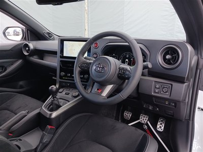 2024 Toyota GR YARIS — миниатюра 22