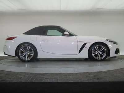 2023 BMW Z4 thumbnail 18