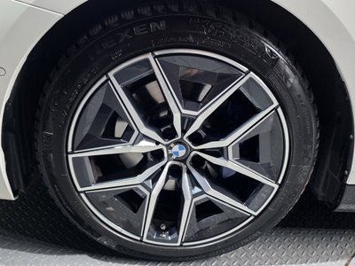 صورة 6 لـ 2023 BMW 5 SERIES
