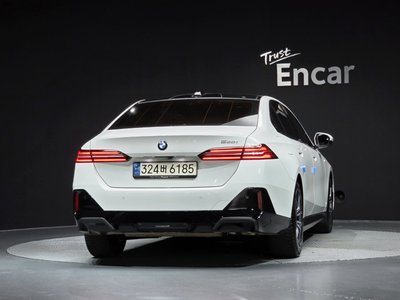 صورة 3 لـ 2023 BMW 5 SERIES