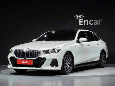 صورة 1 لـ 2023 BMW 5 SERIES