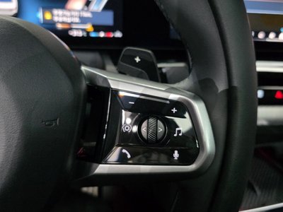 2023 BMW 5 SERIES thumbnail 34