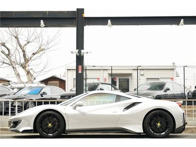 FERRARI 488 - 4
