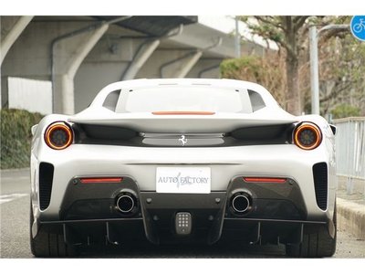 FERRARI 488 - 5