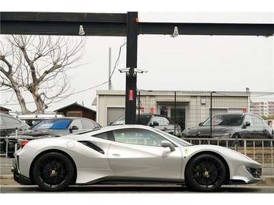FERRARI 488 - 3