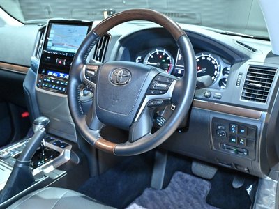 2018 Toyota LAND CRUISER 200 缩略图 11