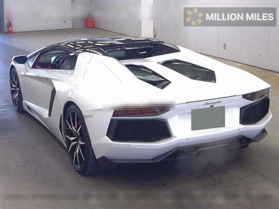 LAMBORGHINI AVENTADOR - 2