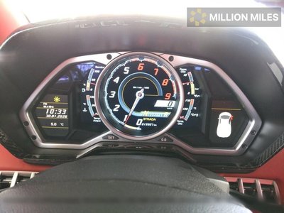 LAMBORGHINI AVENTADOR - 6