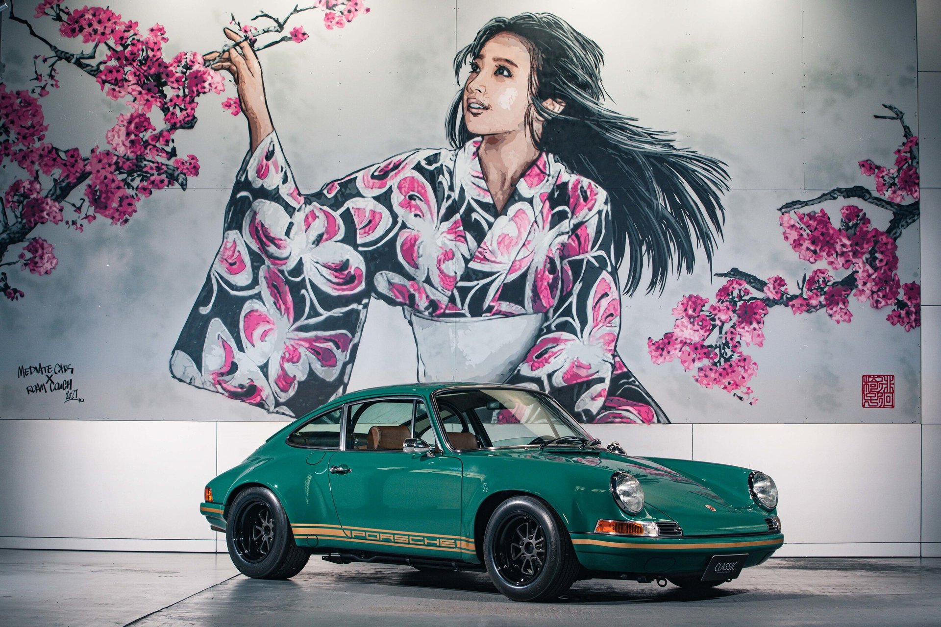 PORSCHE 911 - View 1