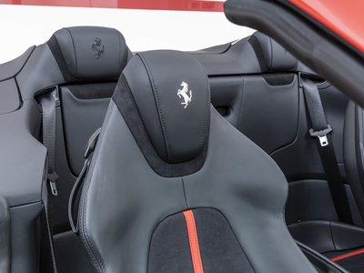 FERRARI ROMA SPIDER - 6