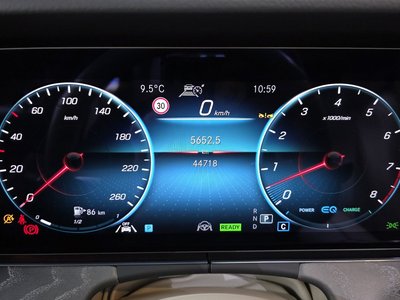 MERCEDES-BENZ CLS - 8