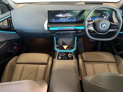 2026 BMW X3 photo 2