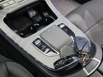 صورة 9 لـ 2022 Mercedes-BENZ E-CLASS