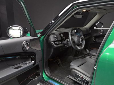 MINI COUNTRYMAN - 10