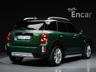 MINI COUNTRYMAN - 4