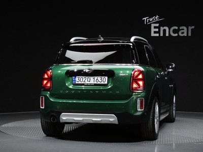 MINI COUNTRYMAN - 3