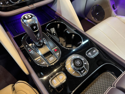 2021 Bentley BENTAYGA 照片 10
