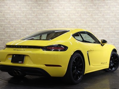 صورة 8 لـ 2017 Porsche 718