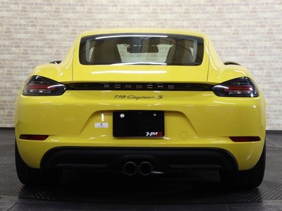 صورة 9 لـ 2017 Porsche 718