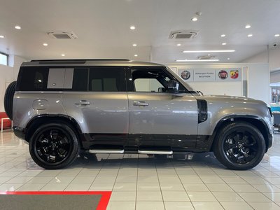 LAND ROVER DEFENDER - 5