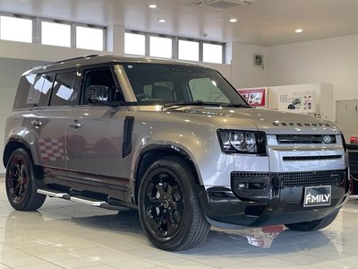 LAND ROVER DEFENDER - 4