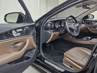 MERCEDES-BENZ E-CLASS - 10