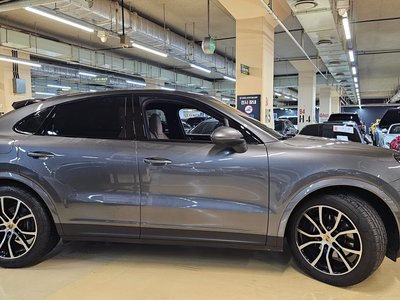2023 Porsche CAYENNE 照片 3