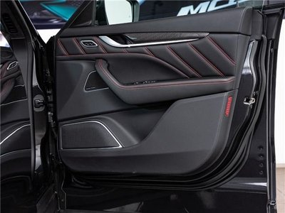 2021 Maserati LEVANTE — миниатюра 11