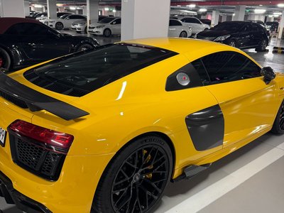 AUDI R8 - 7