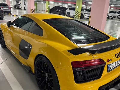 AUDI R8 - 9