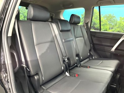 TOYOTA LAND CRUISER PRADO - 9