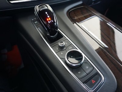 صورة مصغرة 43 لـ 2021 Cadillac ESCALADE