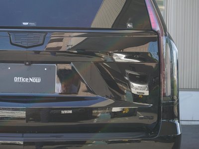 صورة مصغرة 29 لـ 2021 Cadillac ESCALADE