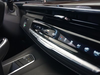 صورة مصغرة 48 لـ 2021 Cadillac ESCALADE