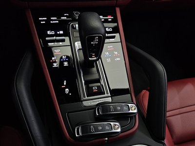 صورة مصغرة 12 لـ 2020 Porsche CAYENNE