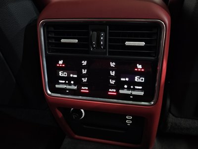 صورة مصغرة 25 لـ 2020 Porsche CAYENNE
