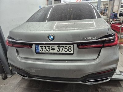 BMW 7 SERIES - 3