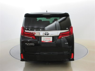 TOYOTA ALPHARD - 4