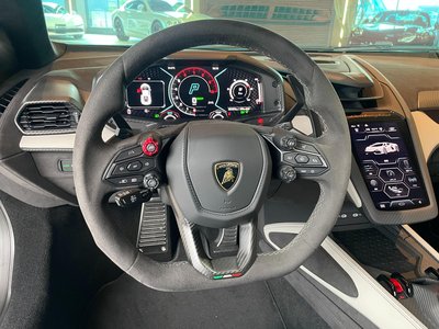 2025 Lamborghini REVUELTO — миниатюра 26